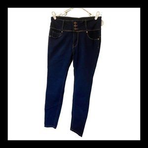 Size 11 L'square Skinny Jeans